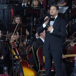 Michael Bublé Turns Vatican Concert Into a Once-in-a-Lifetime Miracle And Even Gets the Pope to Sing Along